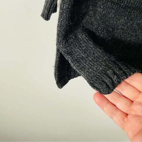 Woolrich Vinatge Charcoal Gray 100% Wool Five Button Cardigan Sweater Size L - Picture 5 of 11